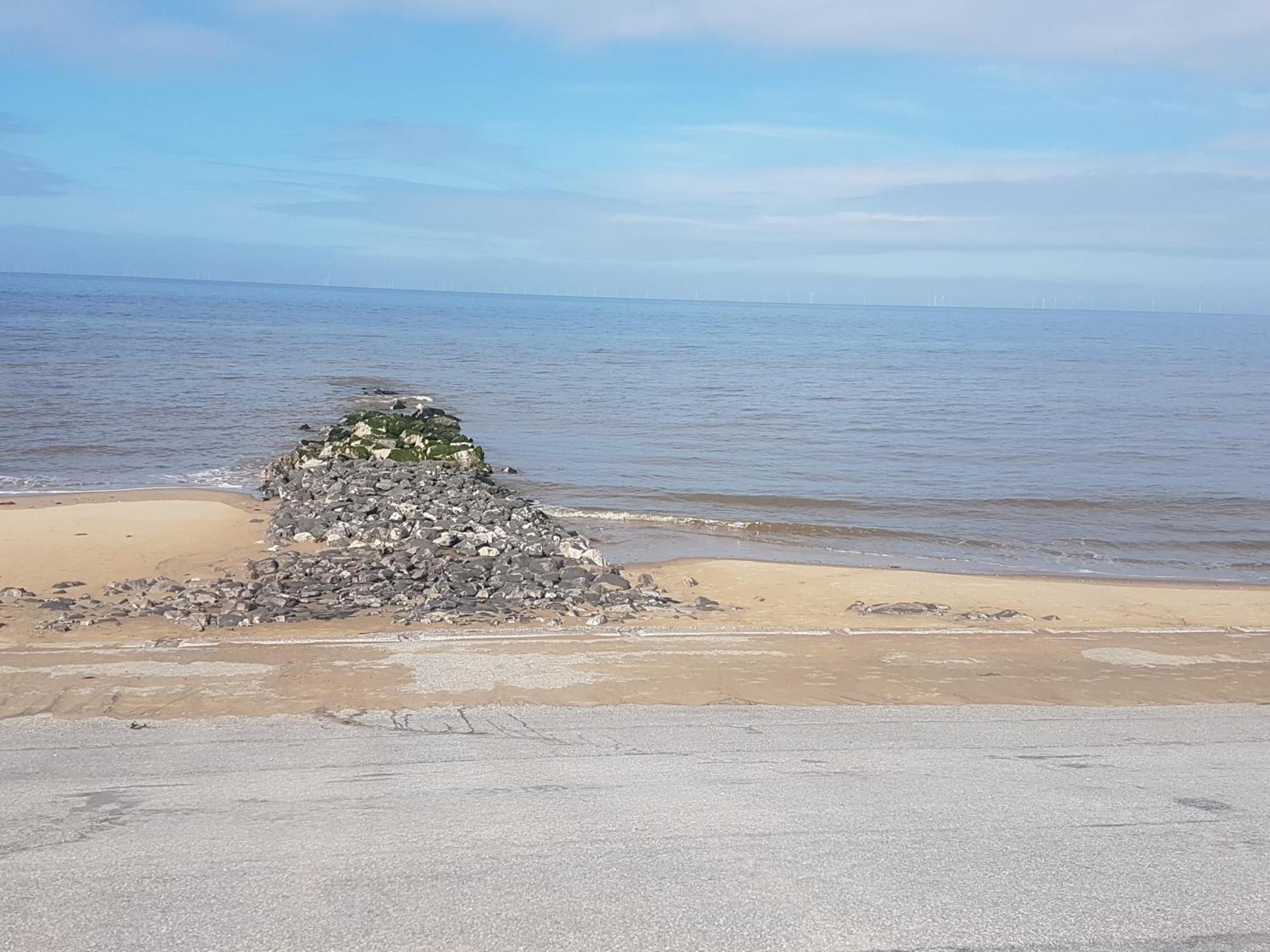 Hotel Ffrith Beach Glamping With Hot Tub Prestatyn Exterior foto